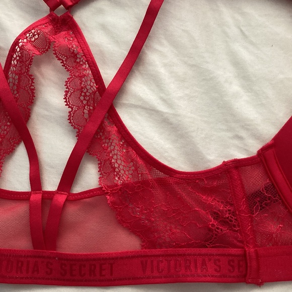 Victoria Secret Very Sexy Push Up Bra - Picture 5 of 6